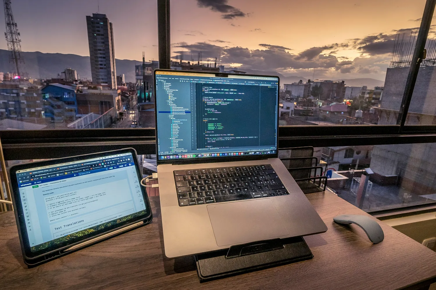 Assessing SaaS solutions against traditional software in modern businesses