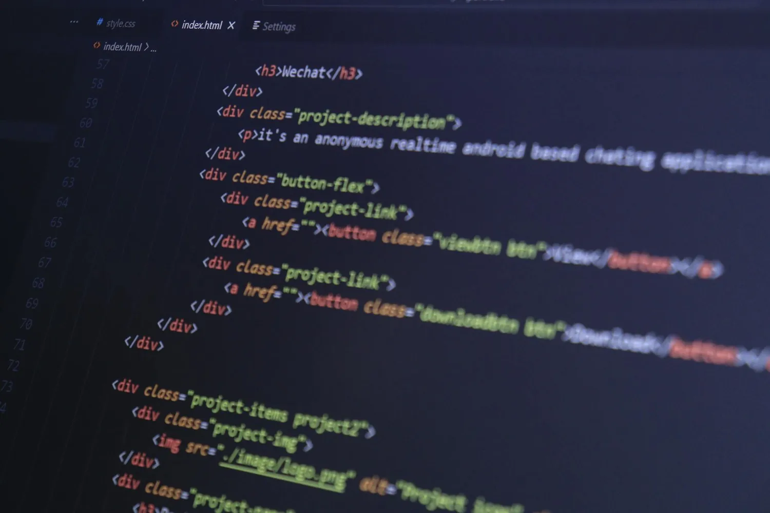 Choosing the Right Development Model: Open Source or Proprietary?