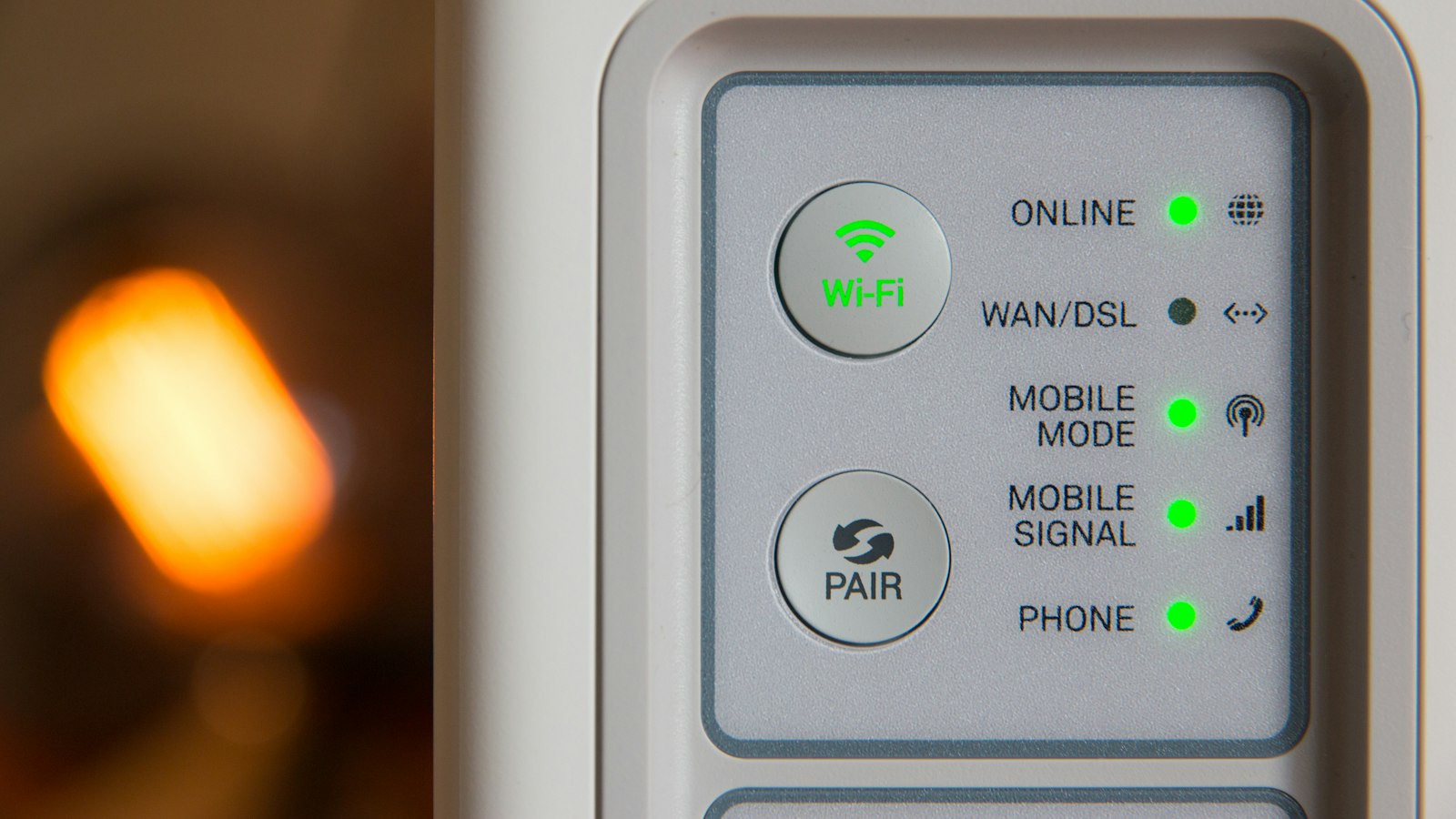 Status lights on a home Wi-Fi router (photo: Stephen Phillips - Hostreviews.co.uk / Unsplash)